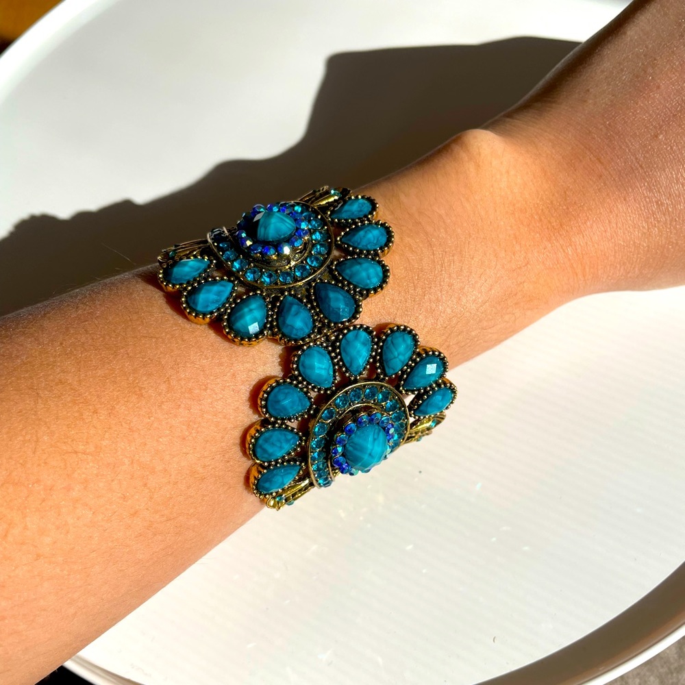 Turquoise and Gold Colored Bracelet